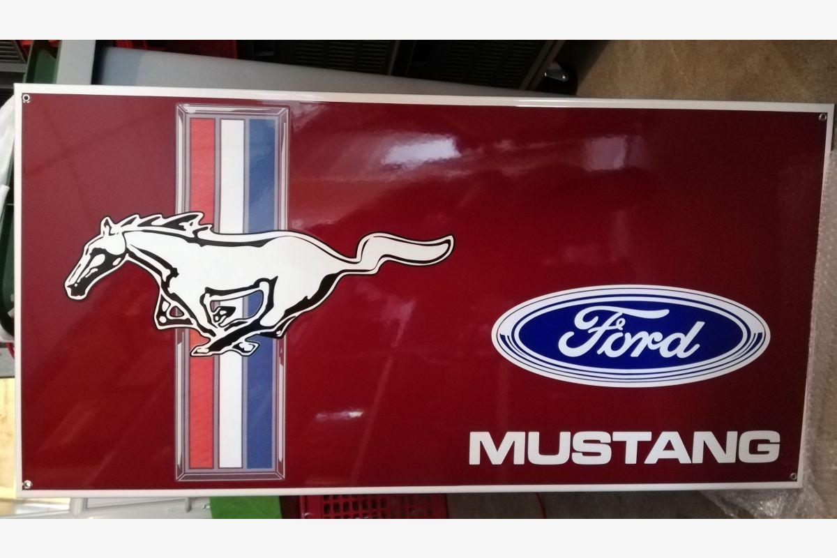 Plaque émaillée Mustang