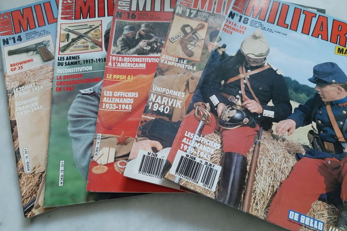 Magazine Militaria Collection