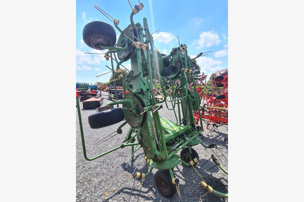 Faneuse Krone modèle KW 7.92