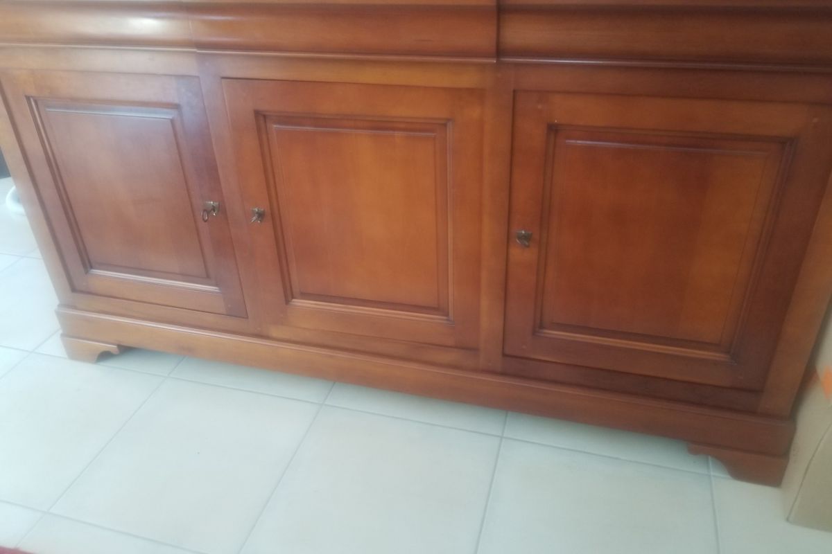 Buffet bas, 3 portes et 3 tiroirs  (type enfilade)