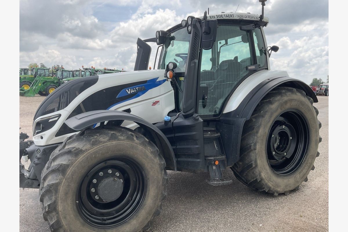 Tracteur Valtra T254