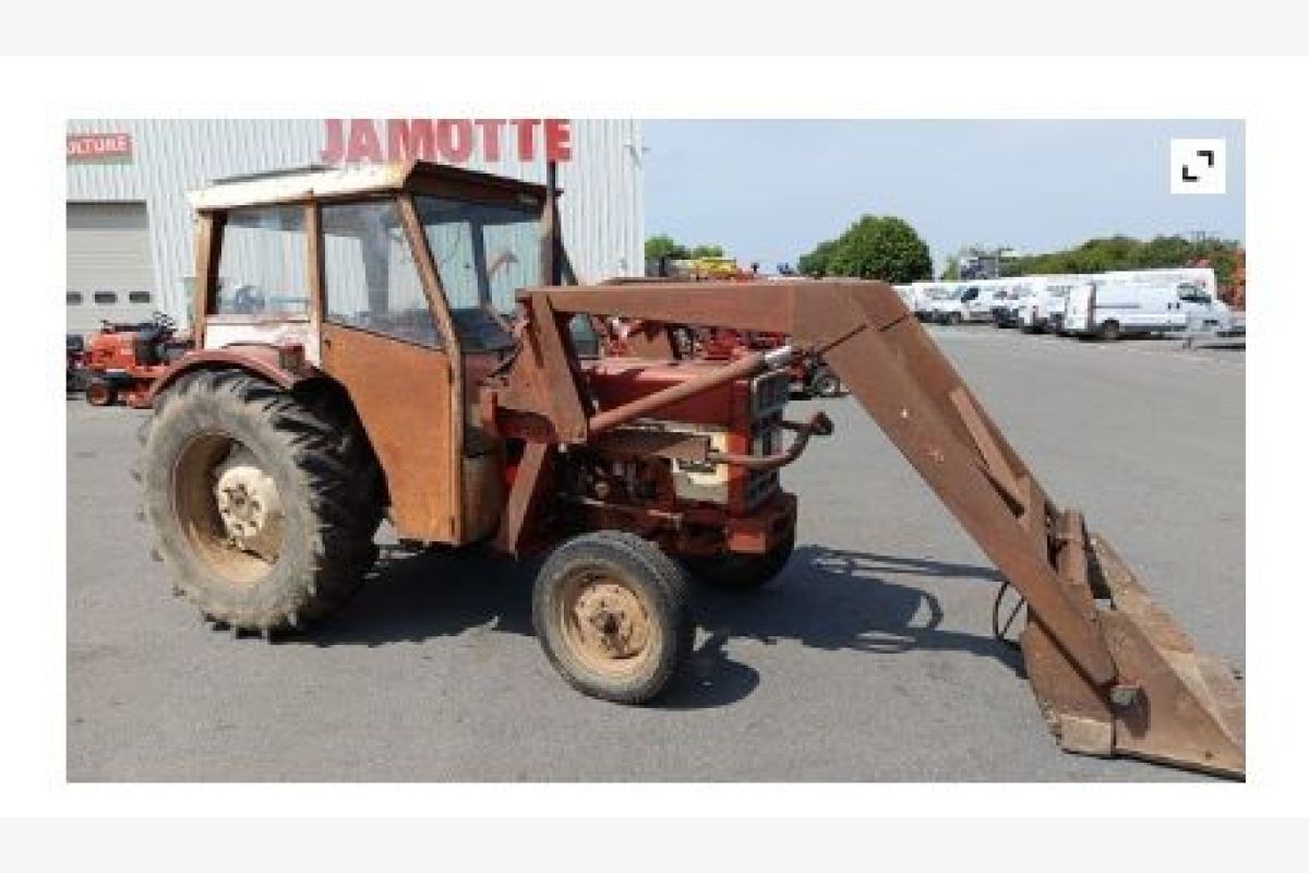 Tracteur Case International 453 IH