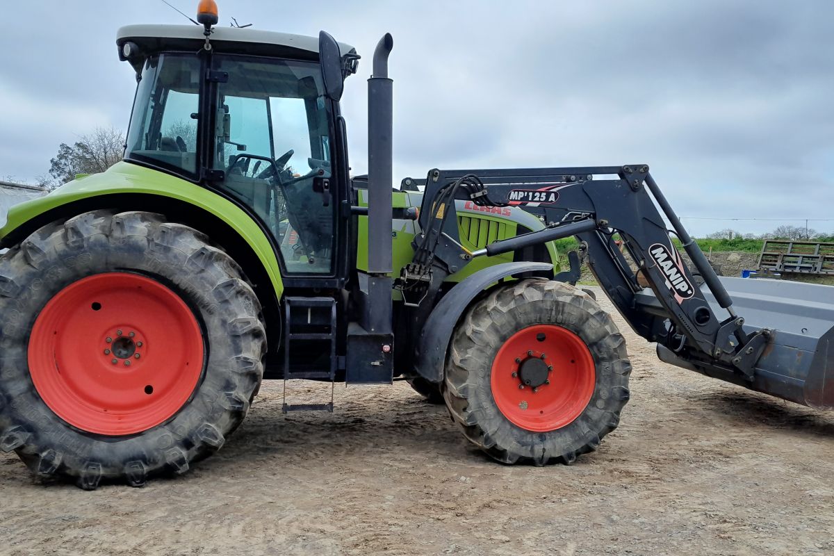 Tracteur Claas Arion CIS 610