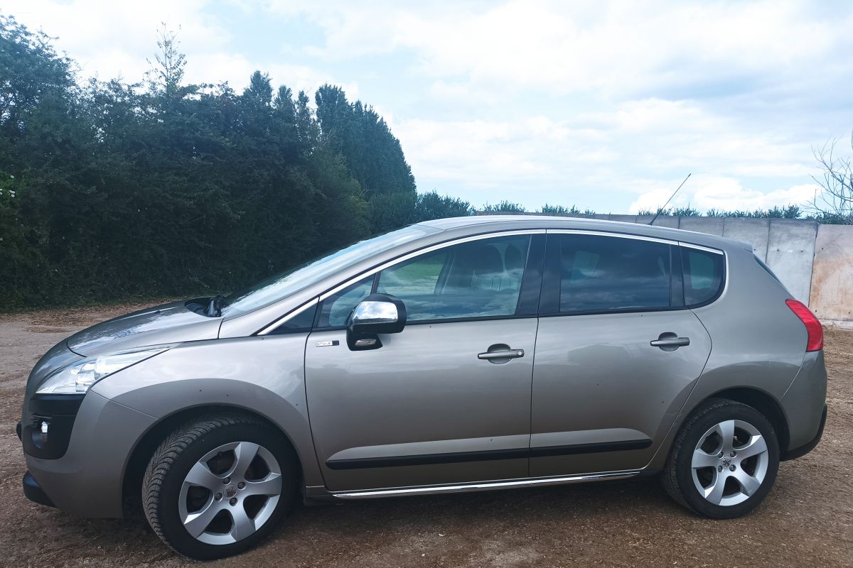 Peugeot 3008 1.6 l