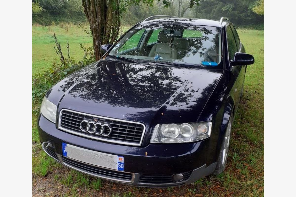 Audi A4, V6