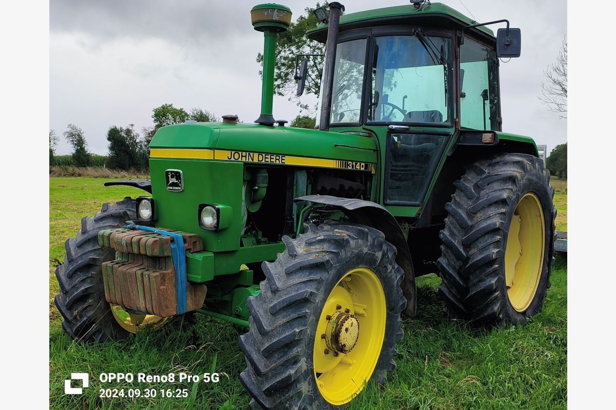 Tracteur John Deere 3140