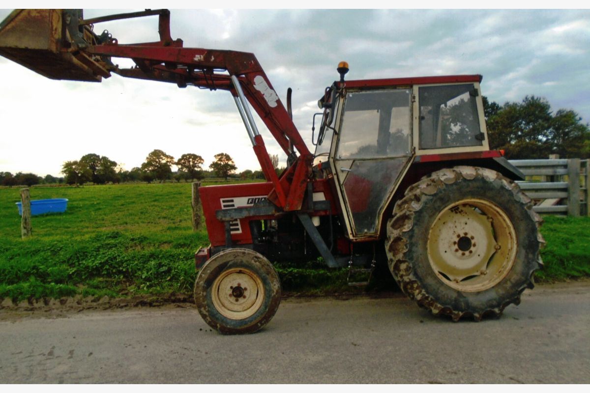 Tracteur Fiat 766