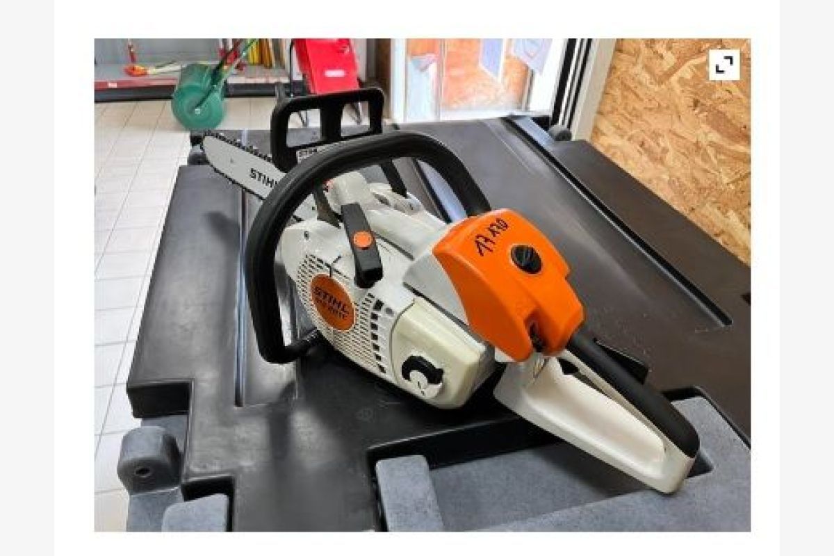 Tronçonneuse Stihl MS 201 CM