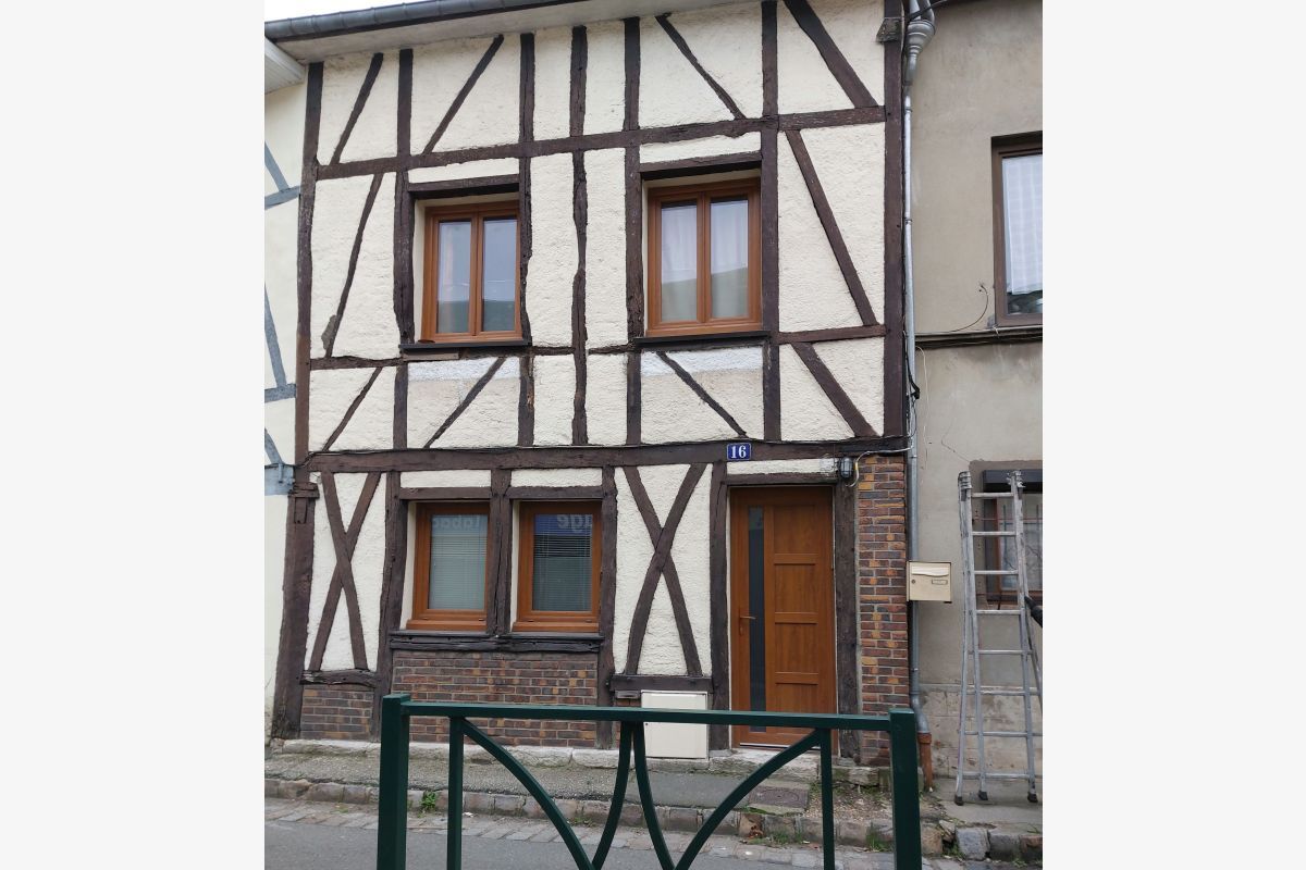 Rouen, à Darnetal, à louer maison jumelée...