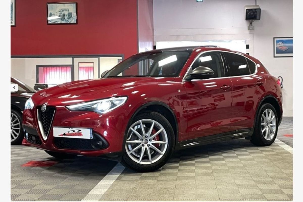 Stelvio 2.2 D Ti Q4 AT8