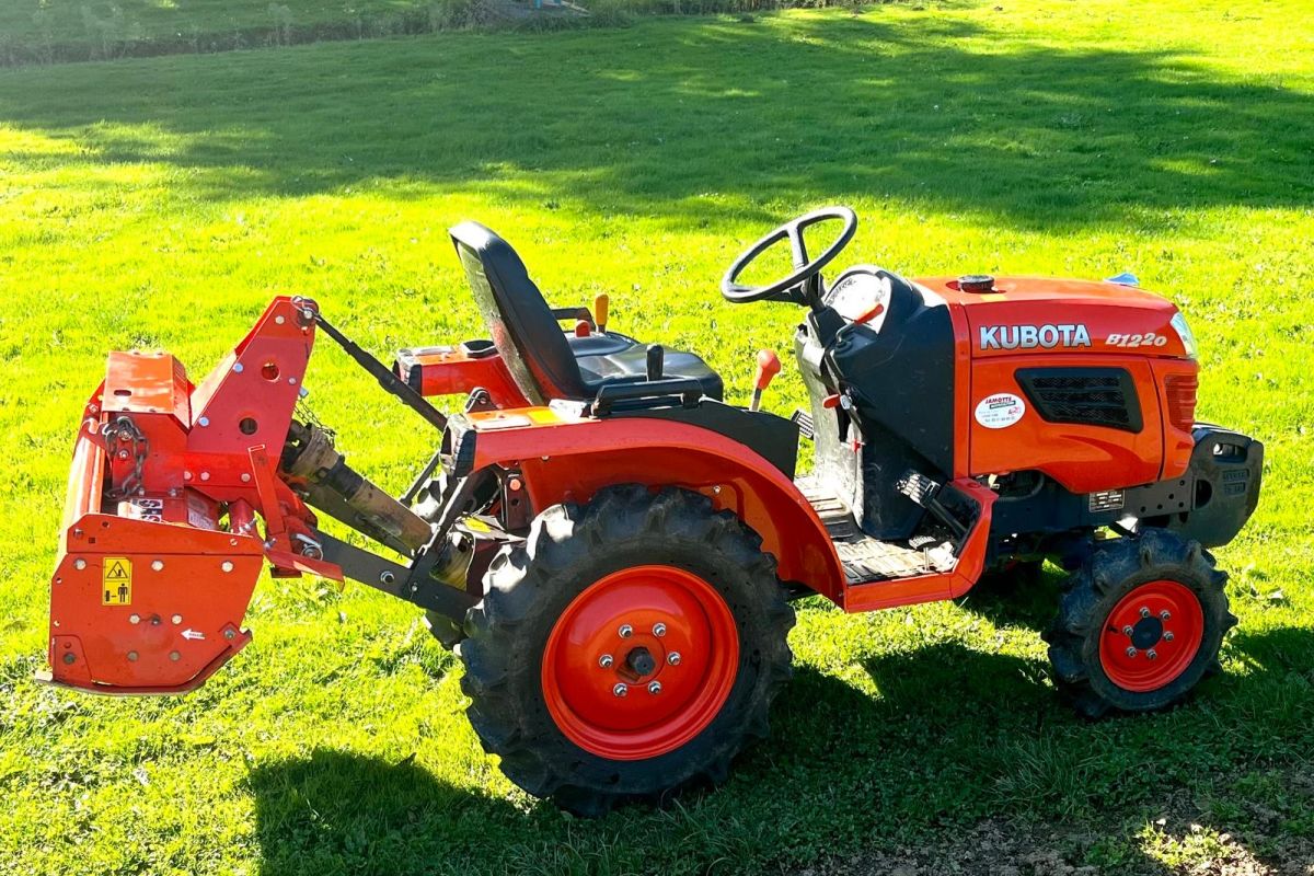 Micro-Tracteur Kubota B1220 Agraire