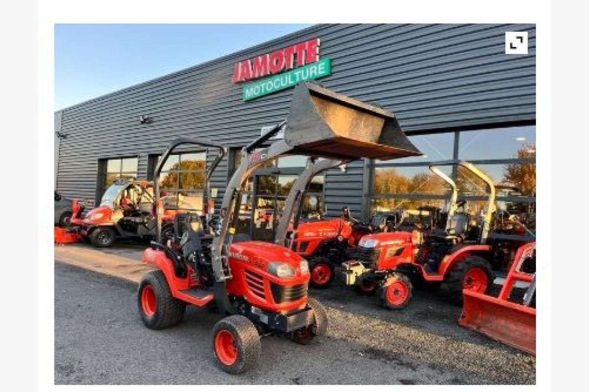 Micro-tracteur Kubota BX 2350 + MX C1