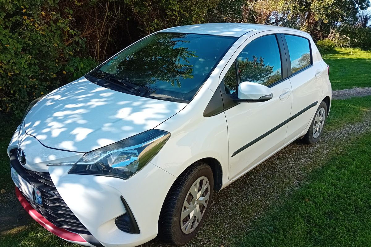 Toyota Yaris  5p VVTi 110cv sept 2019 France Connect