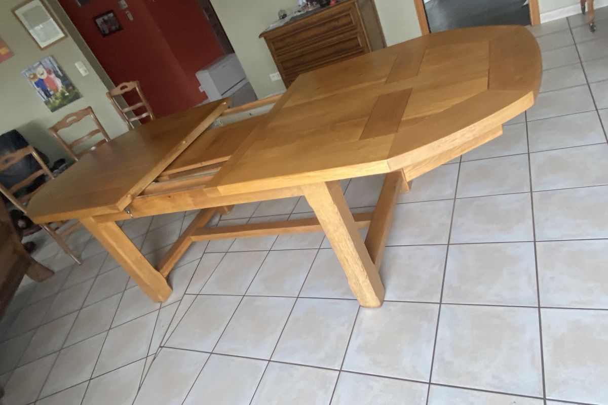 Table de salle à manger 