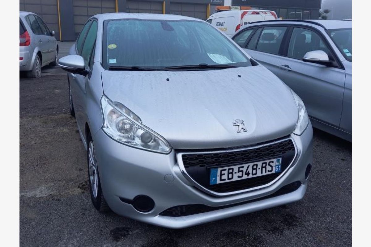 Peugeot 208 1.6 blue Hdi