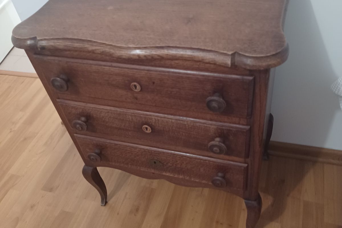 Petite commode