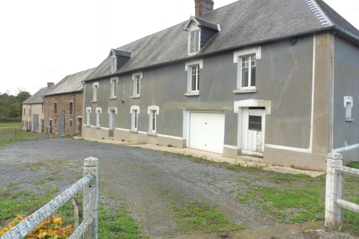 Maison à louer Dangy