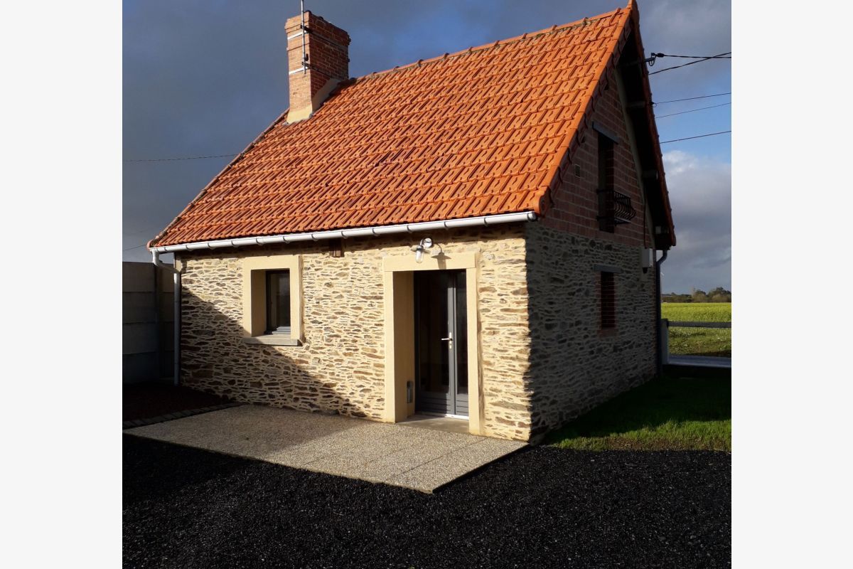 Saint-Clair-sur-l'Elle, à louer maison...