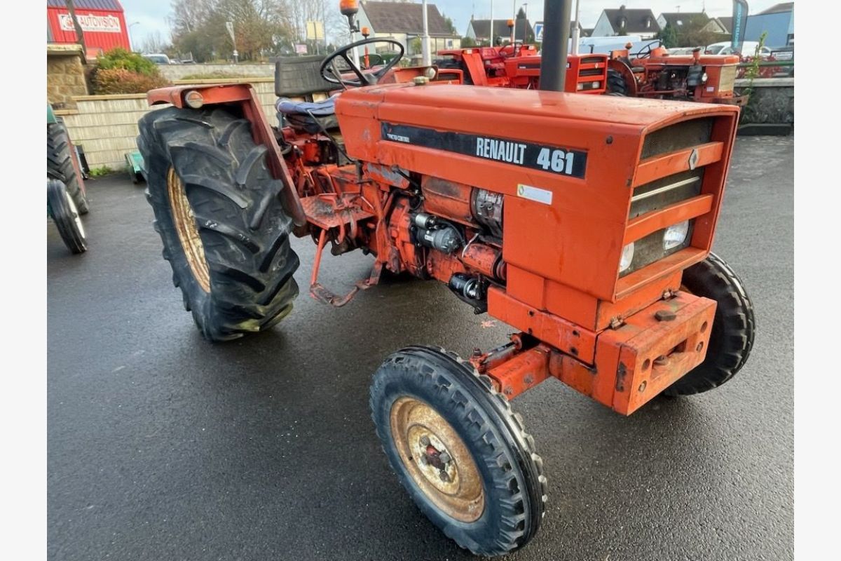 Tracteur Renault 461