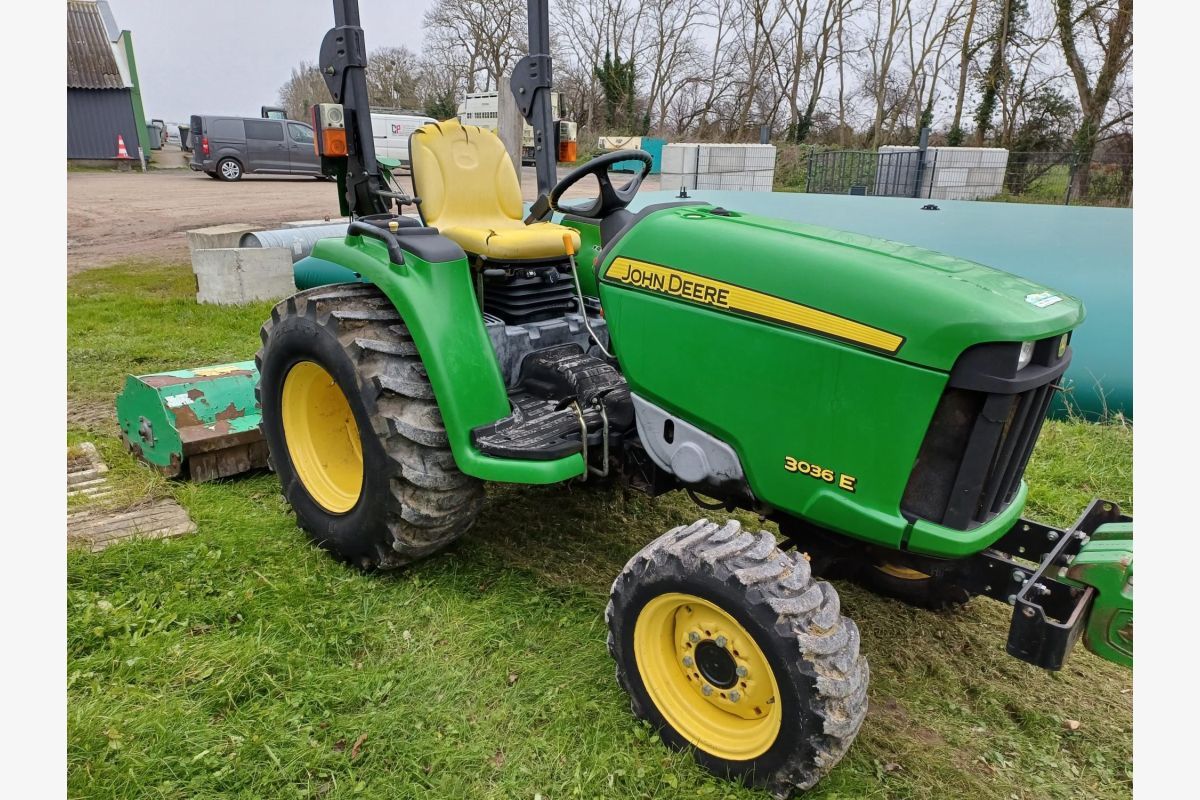 Micrp tracteur John Deere 3036 E