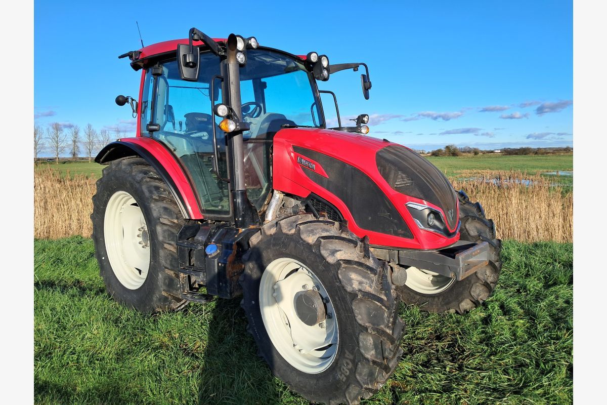 Valtra A115H