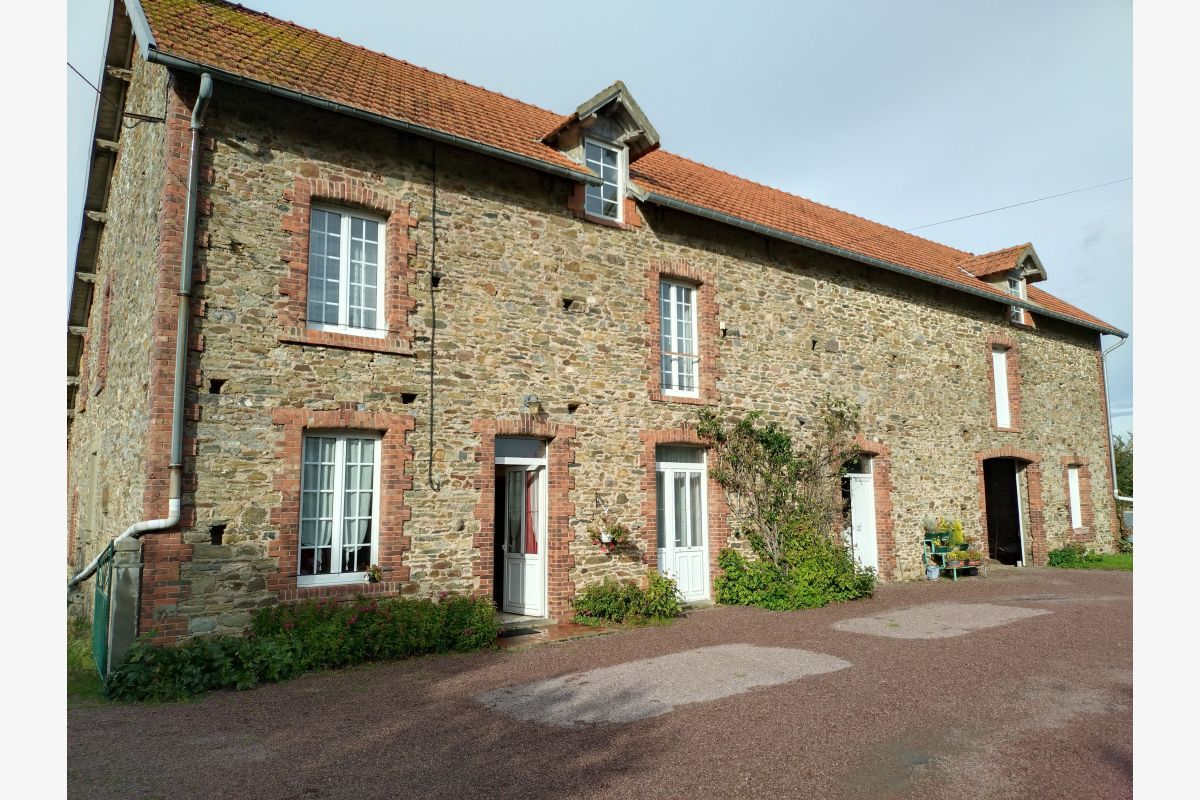 Jolie maison en pierre