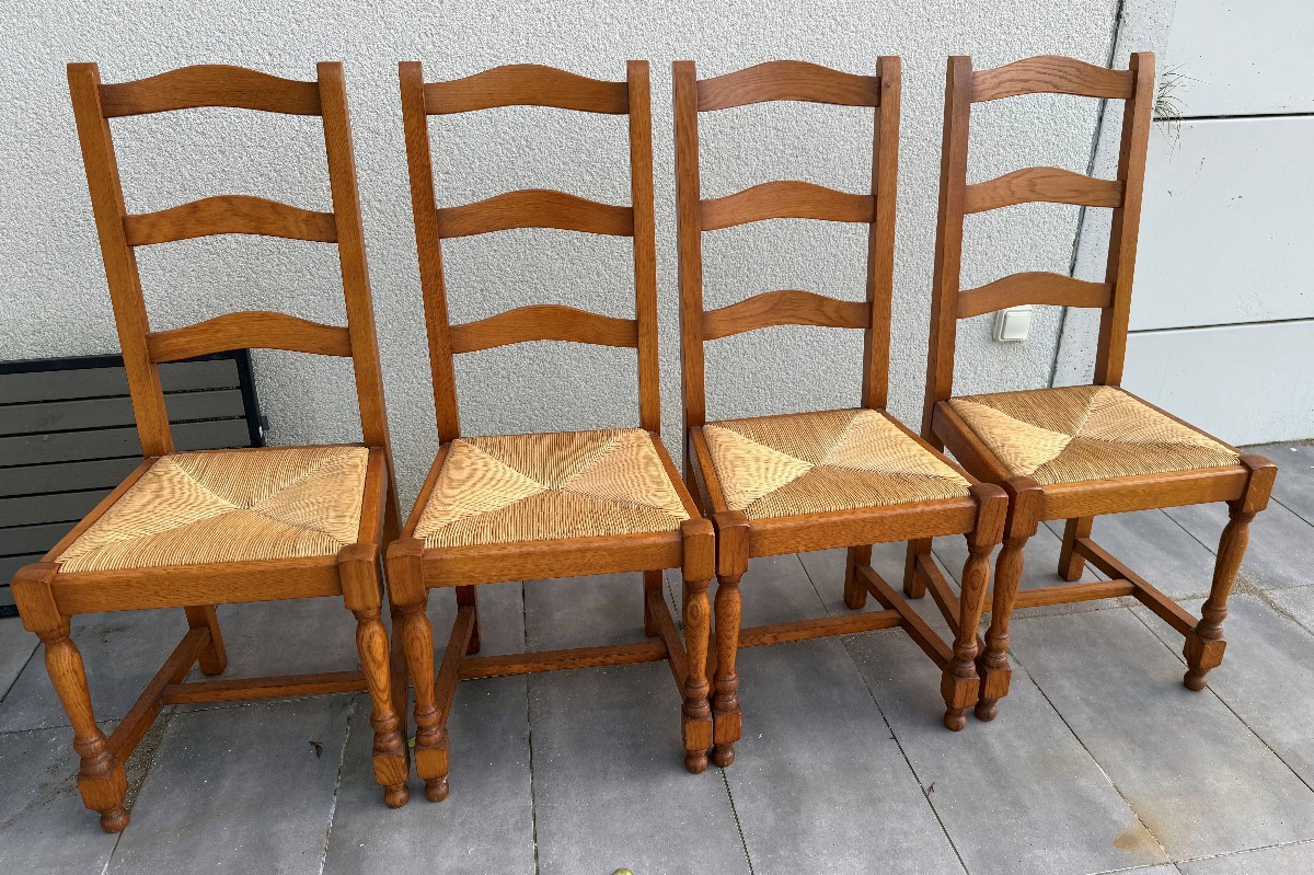 Lot de 4 chaises paillées