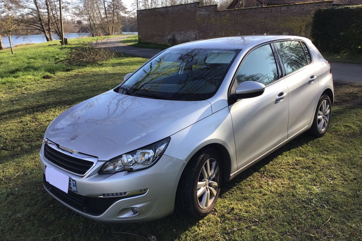 Vends Peugeot 308 essence 110 cv