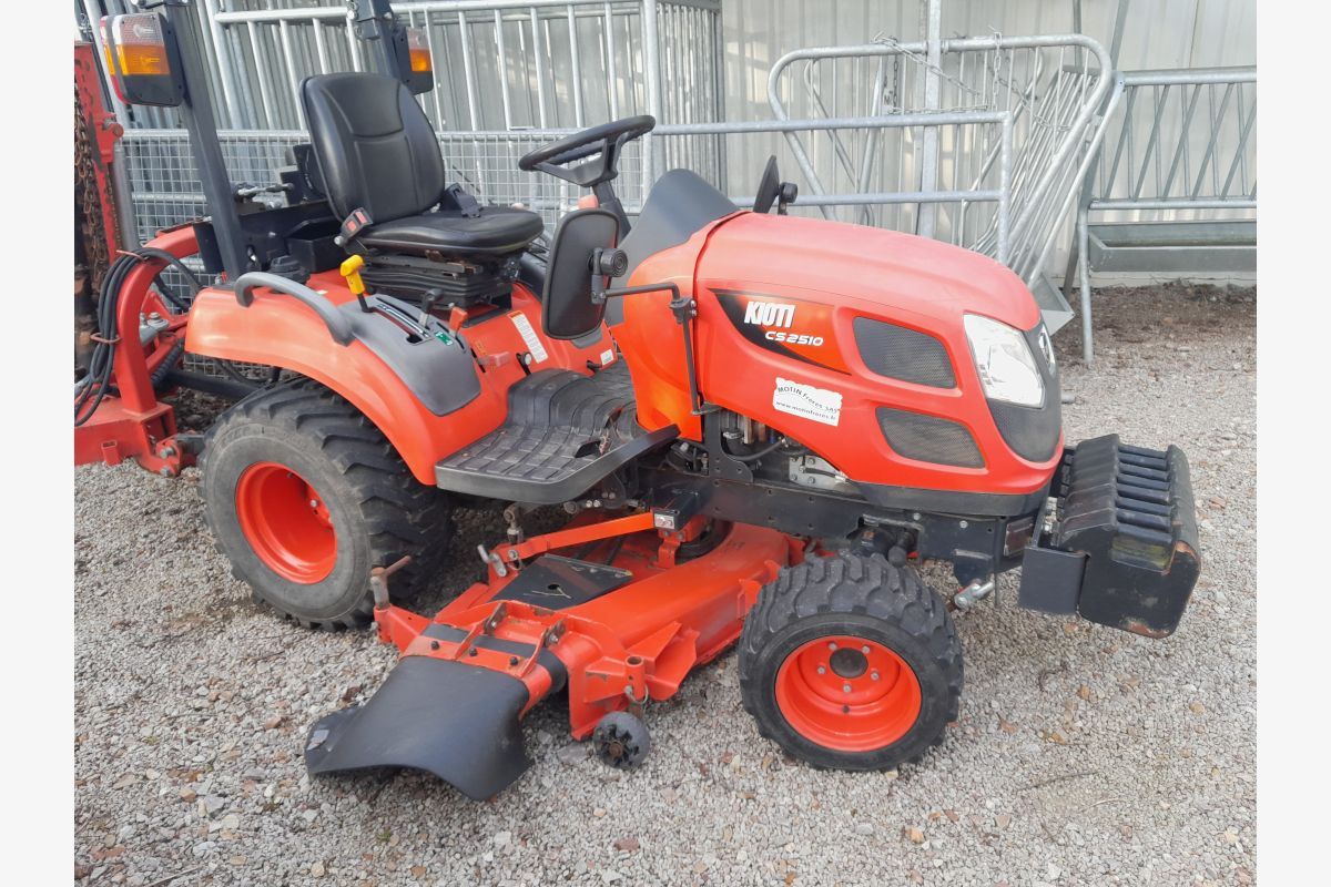 Micro-tracteur Kioti CS2510H