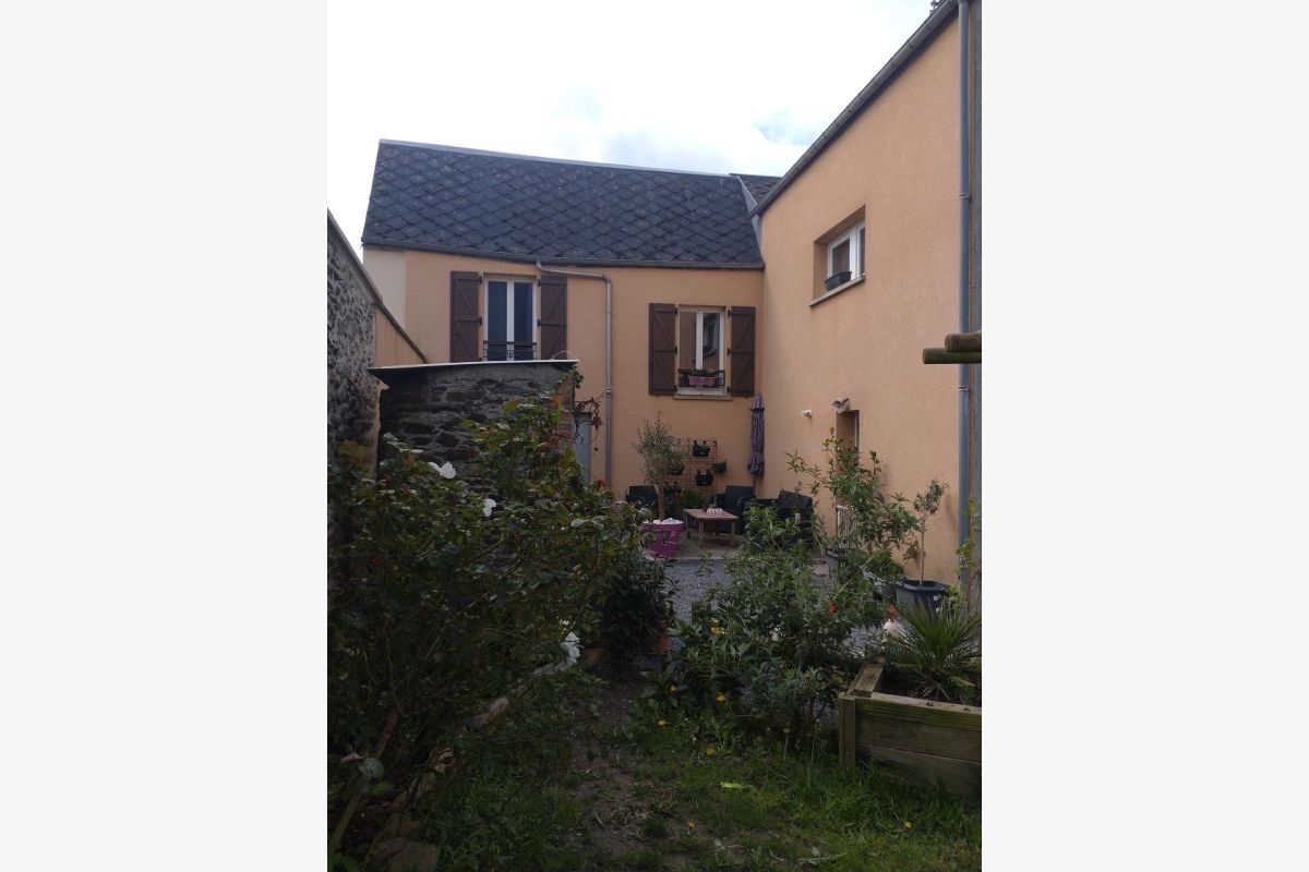 exclusivité, vds charmante maison de ville de 120 m2 : 3 cha