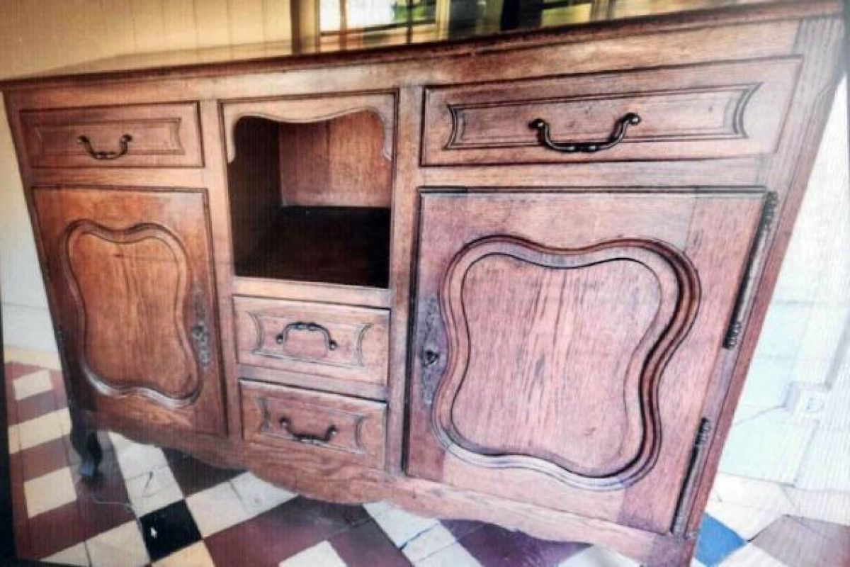 Buffet ancien