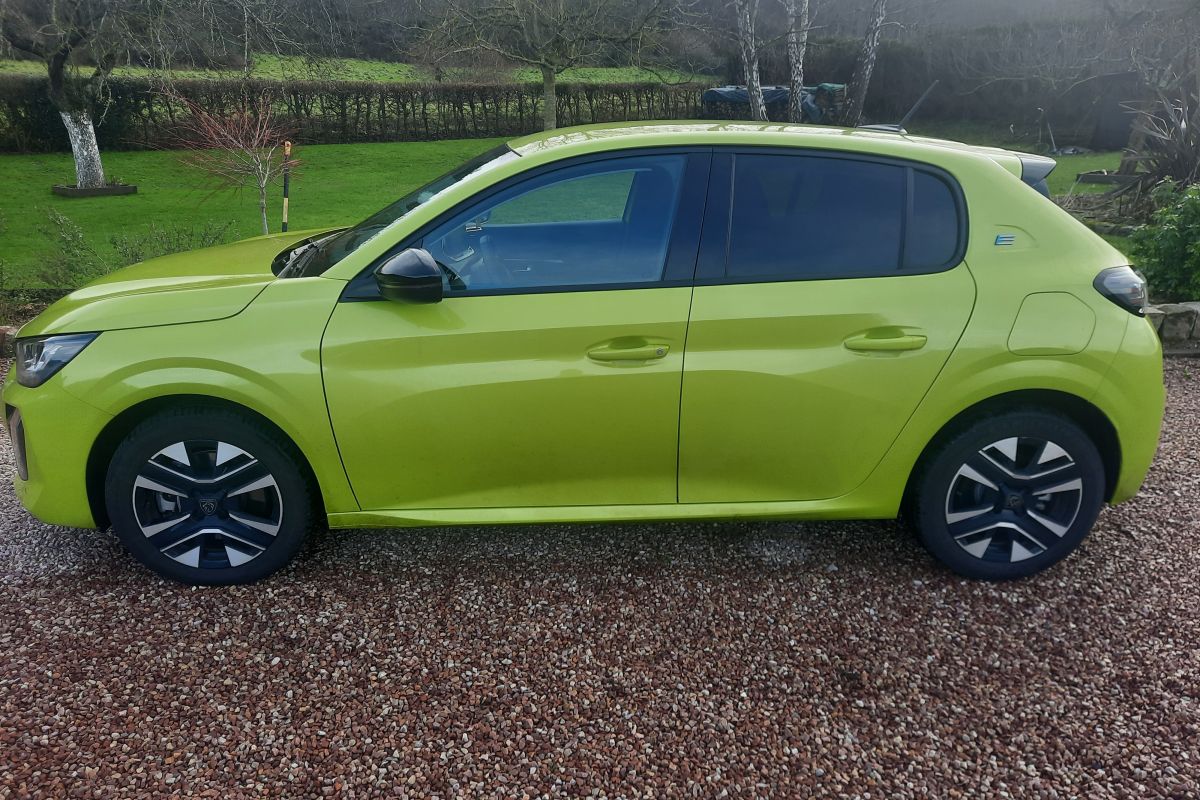 Peugeot e208 style 100% électrique 