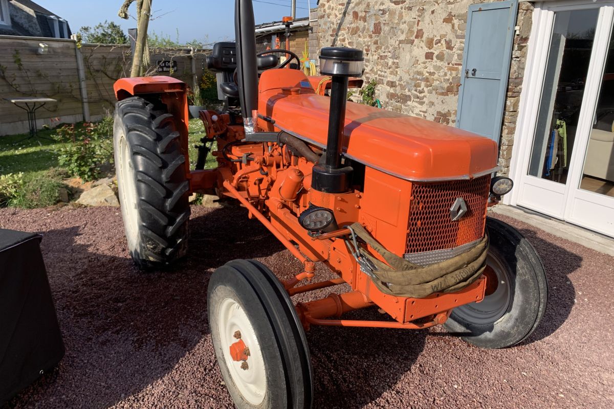 Tracteur Renault super5 