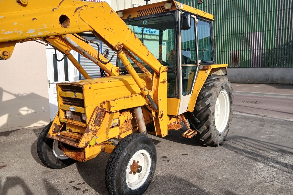 Tracteur renault 