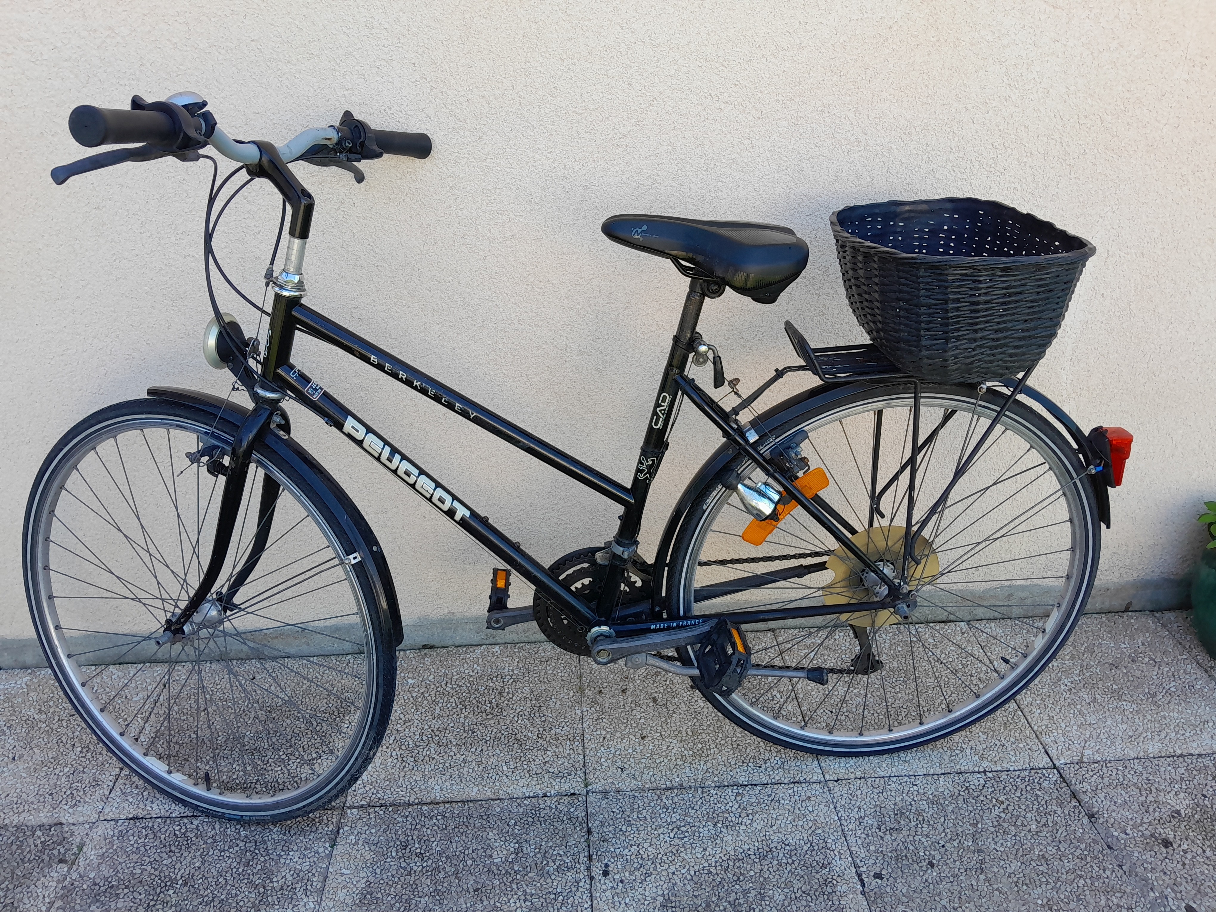 2 vélos VTC Peugeot
