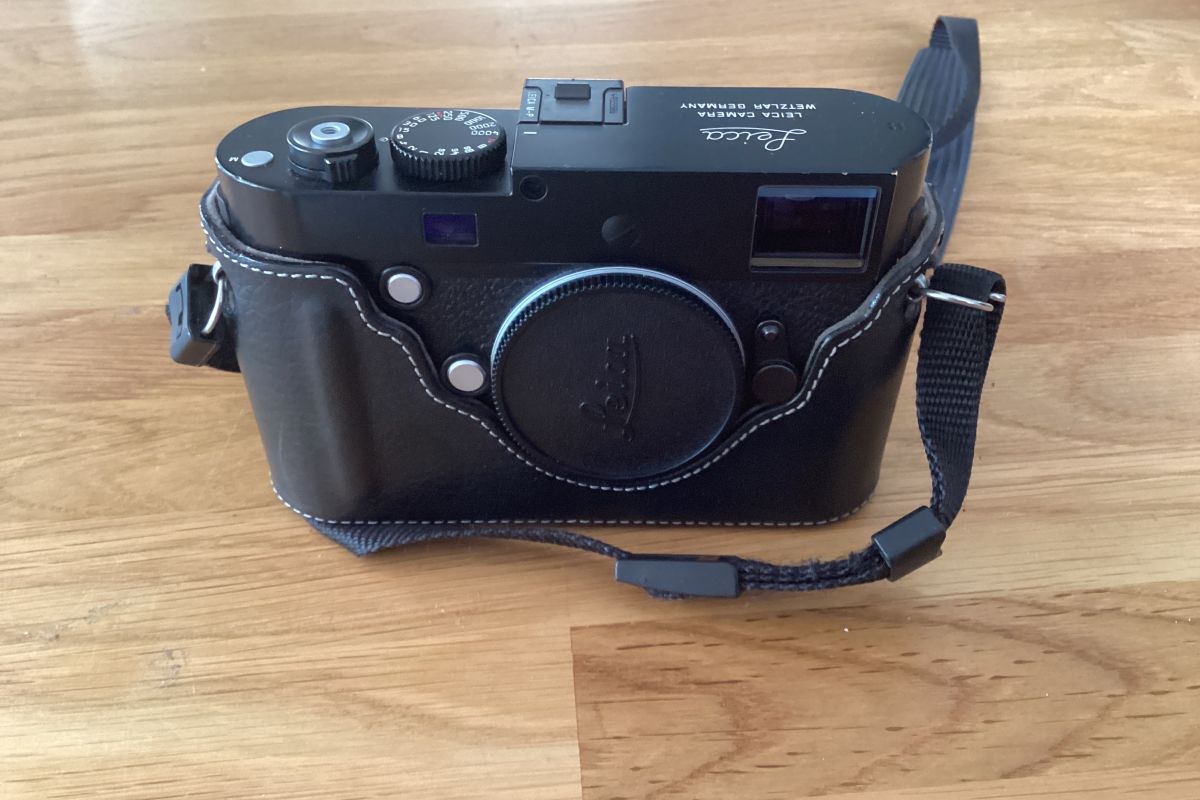 LEICA MP 240