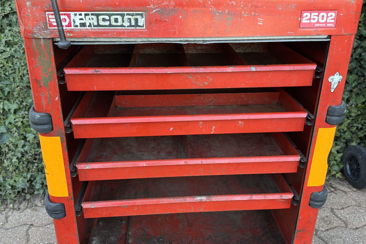 Servante à outils facom 2502