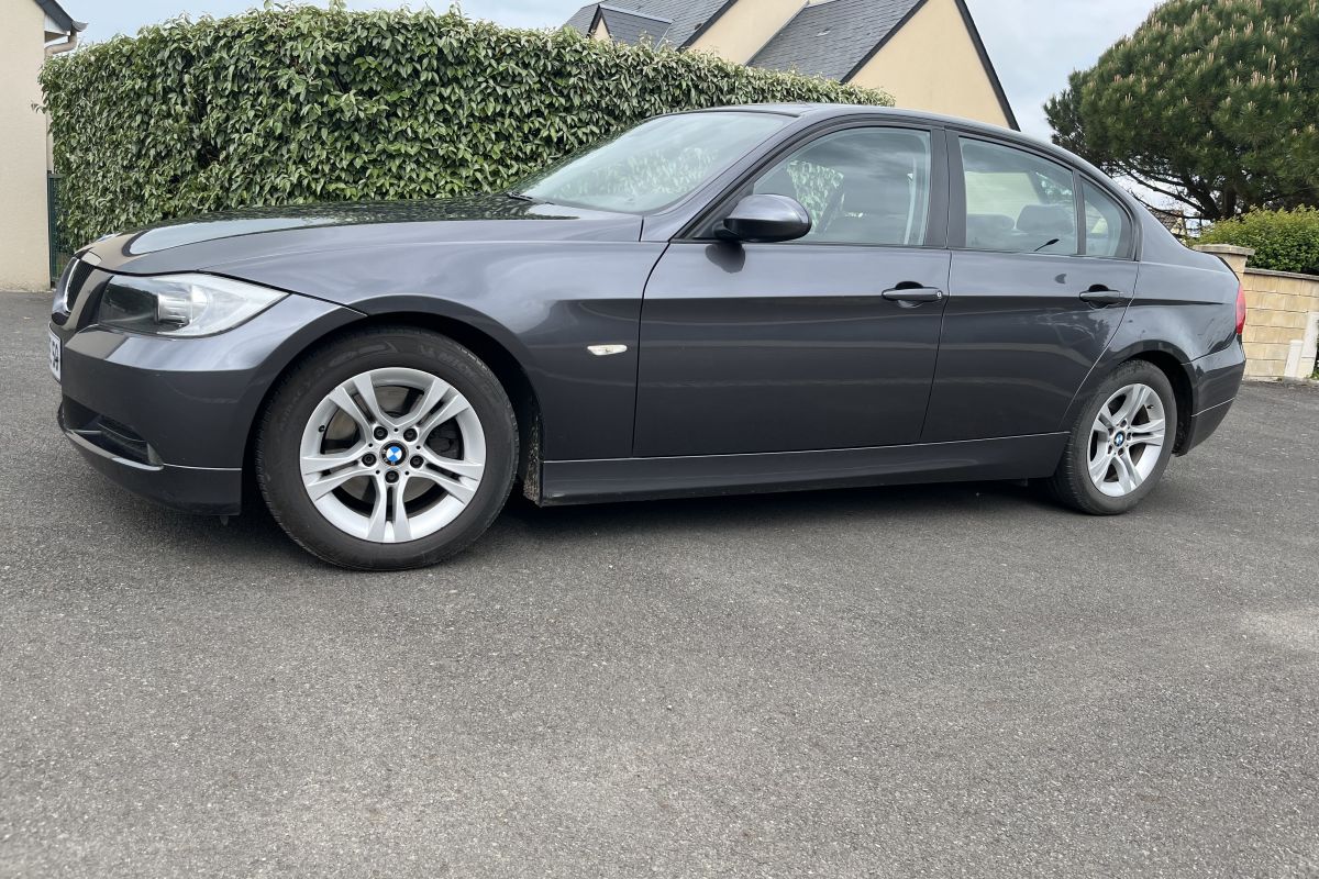 À vendre BMW 320 D