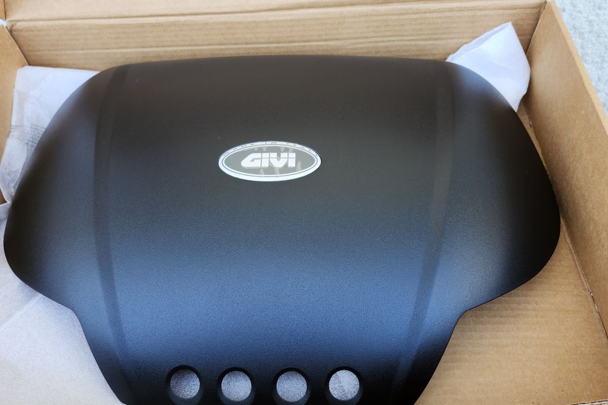 Couvercle TOP-CASE GIVI, tout neuf ...