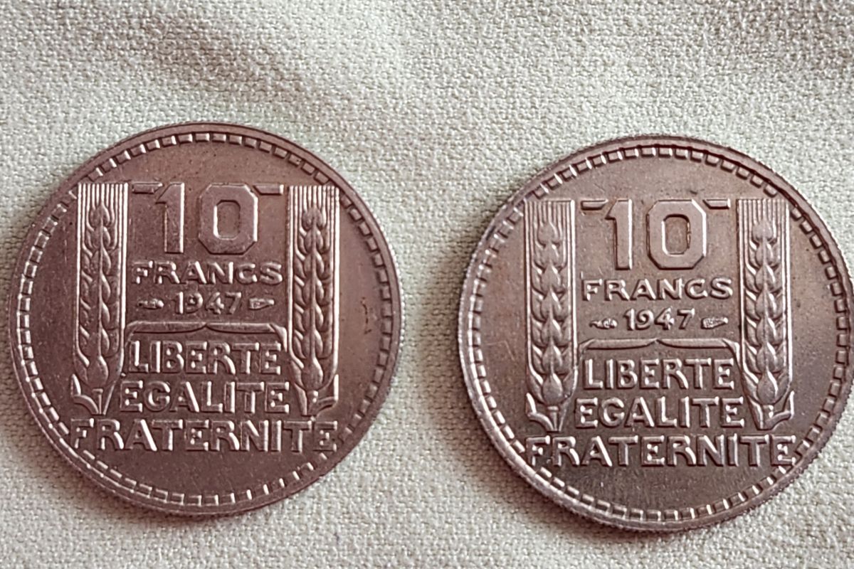 LOT ORIGINAL: 2 pièces France différentes, 1947, 10 Francs