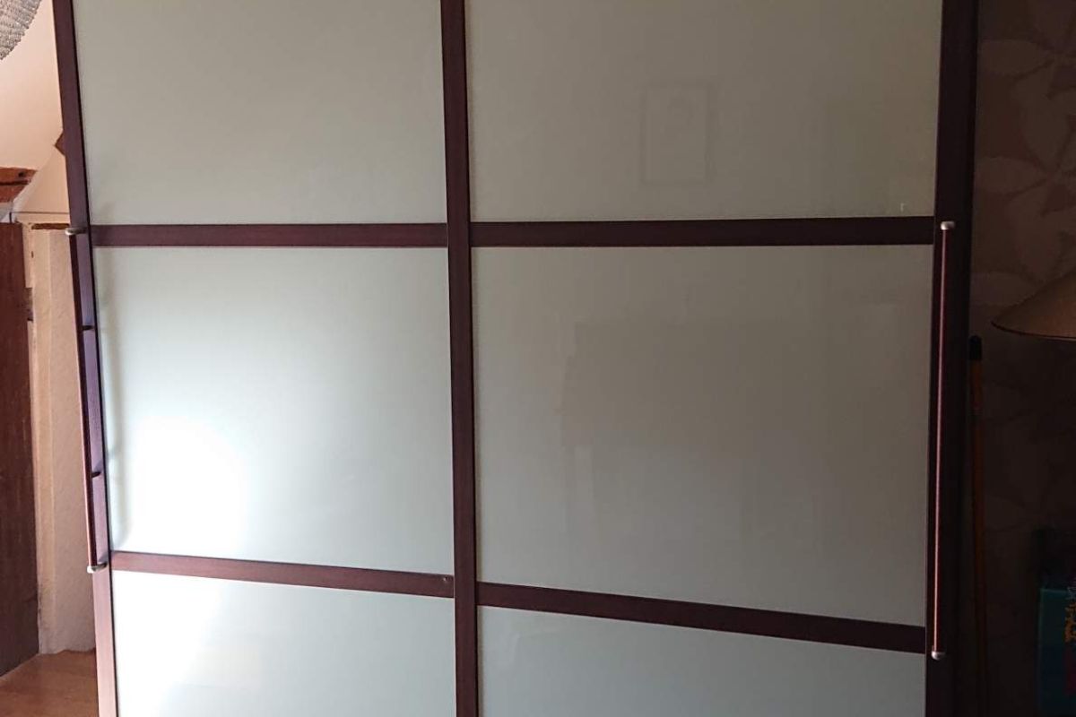 Vend Grande Armoire
