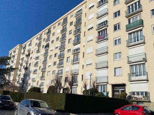 Reims (51)  Vente - Appartement - 3 pièce(s) - 69 m²