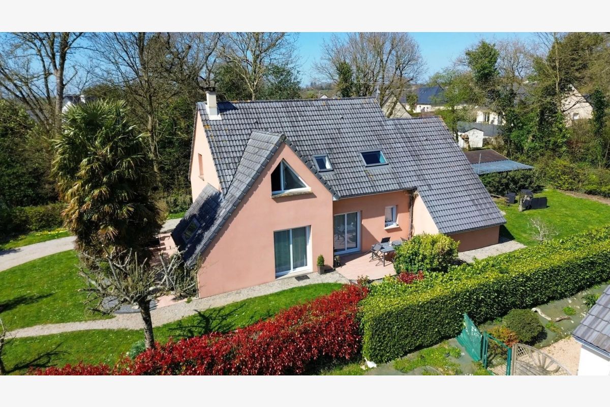 Agence Faudais, Coutances. Tél. 02.33.45.07.57
