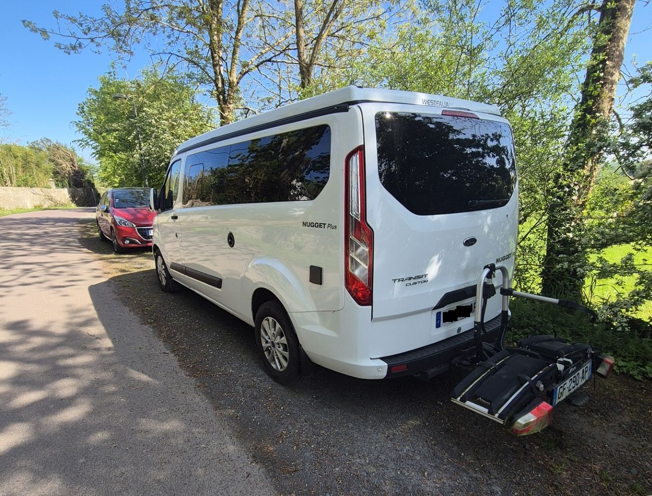 Ford  Nugget 2 Westfalia