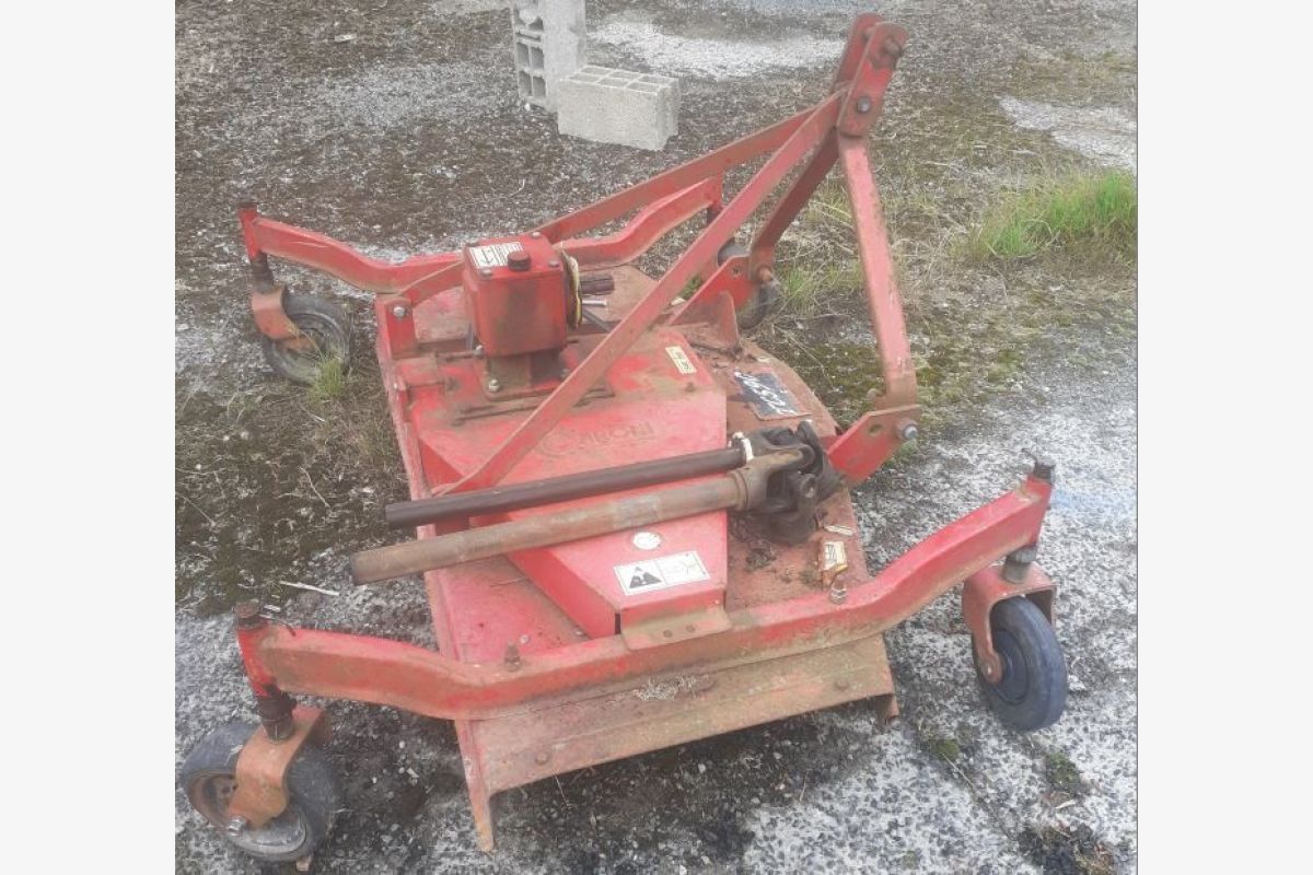 Giro-broyeur pour pelouse