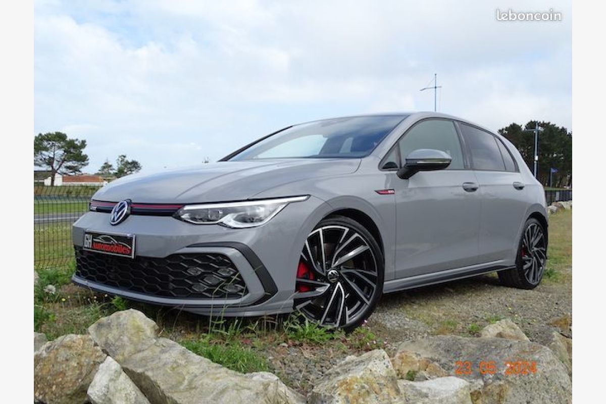 Golf VIII 2.0 TSi