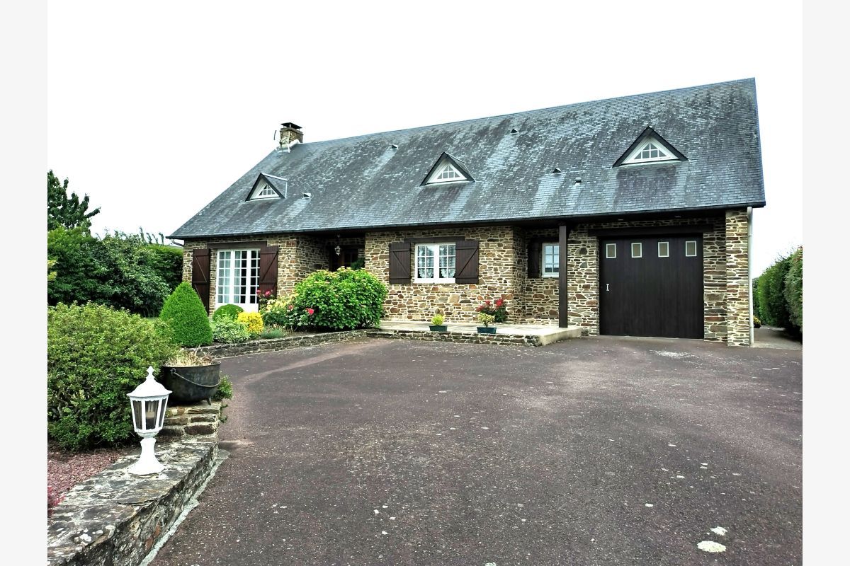 secteur Les Champs-de-Losque, vds joli pavillon av. vie de p