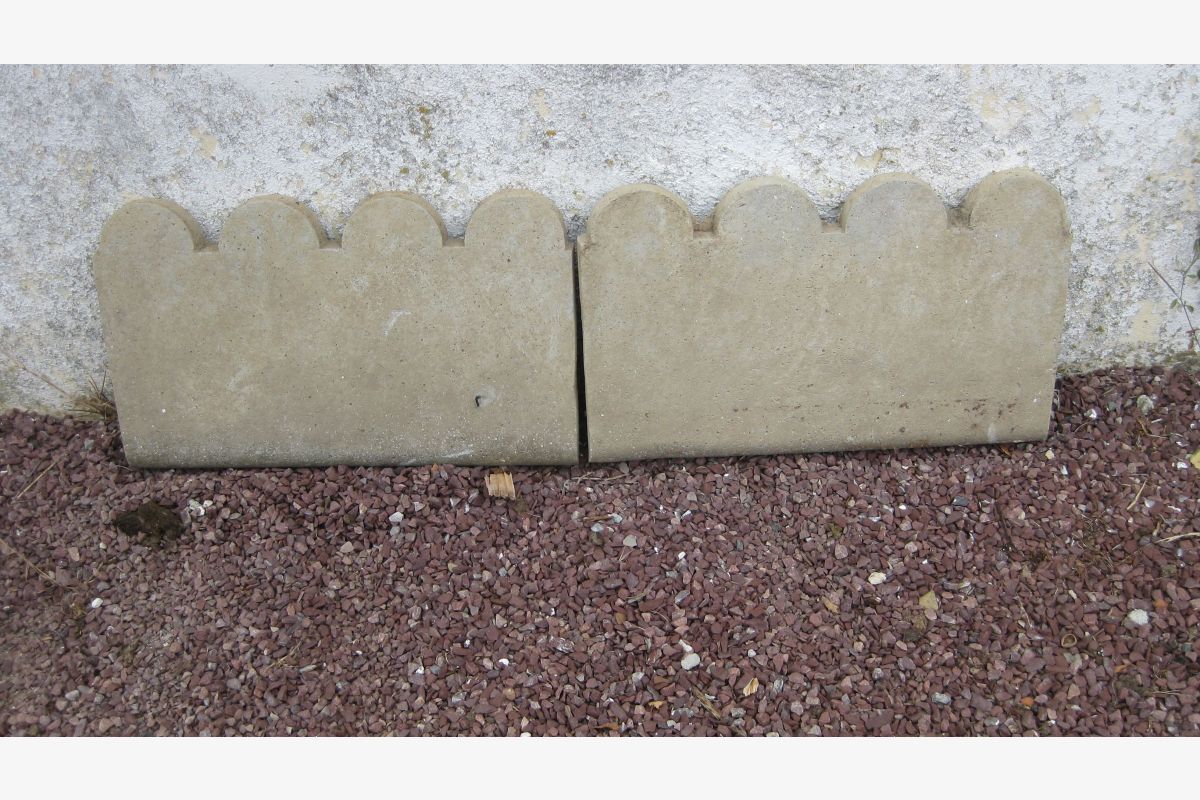 1 lot d'éléments de bordure en ciment
