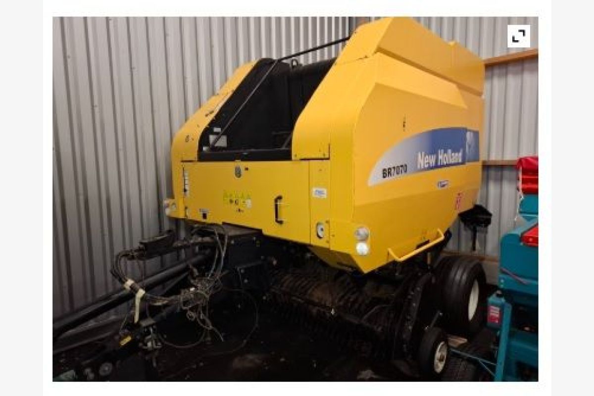 Presse à chambre variable New Holland BR 7070