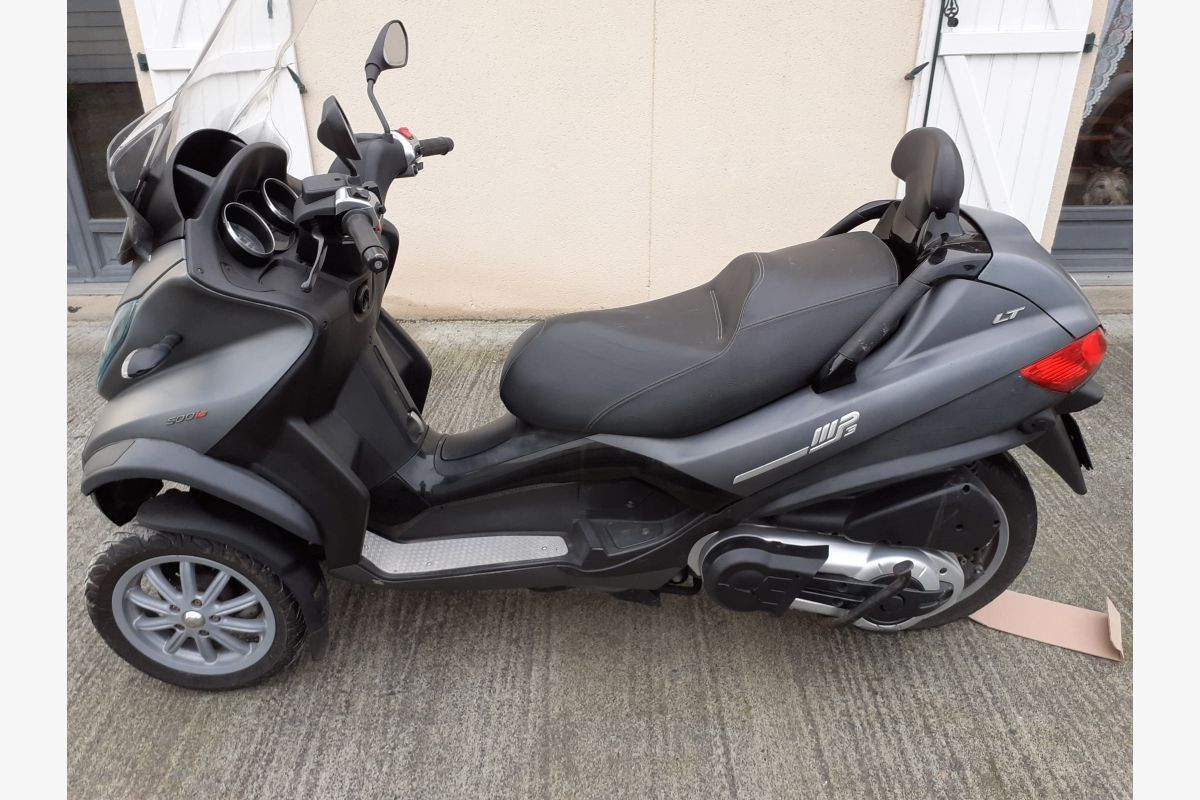 Piaggo 500 LT Sport